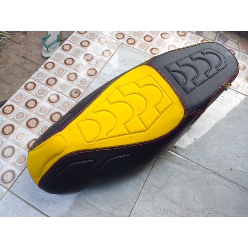 Kulit Jok Motor NEW EXTREM Sarung Jok Motor Beat / Vario 125 / Vario 150 / Vario / Scoopy / Genio / 