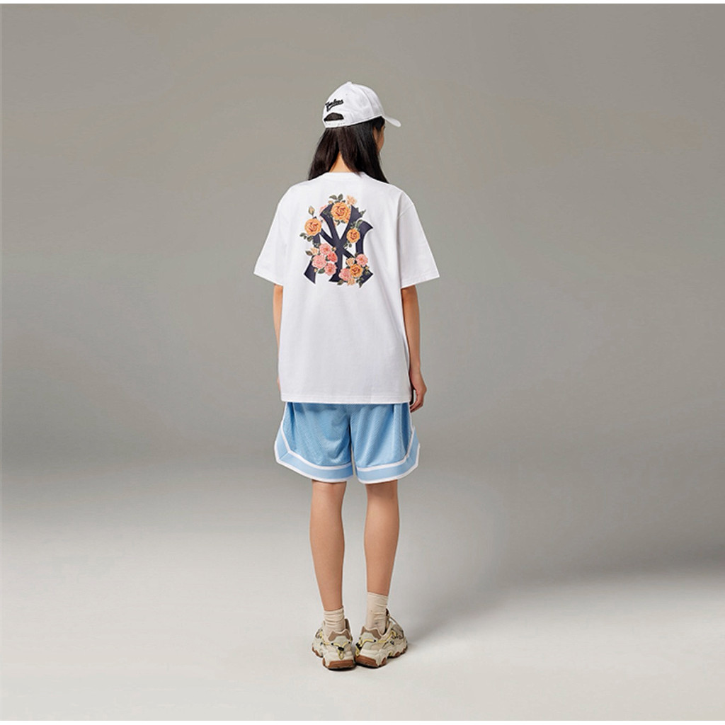 Kaos Oversize New Era New York Yankees dengan Motif Bunga
