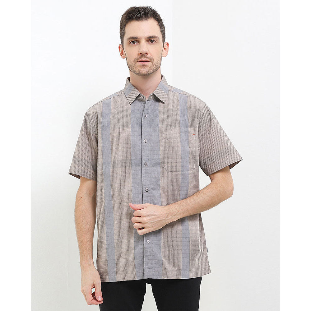 Cardinal Kemeja Lengan Pendek Pria E1911P05C