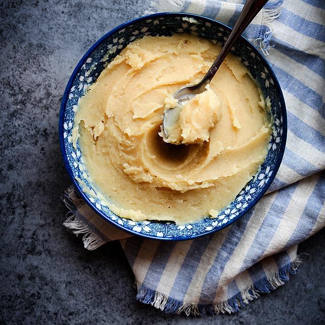 FILLING ISIAN LOTUS MOONCAKE LIEN YUNG WHITE LOTUS PASTE 1 KG [Terlaris]