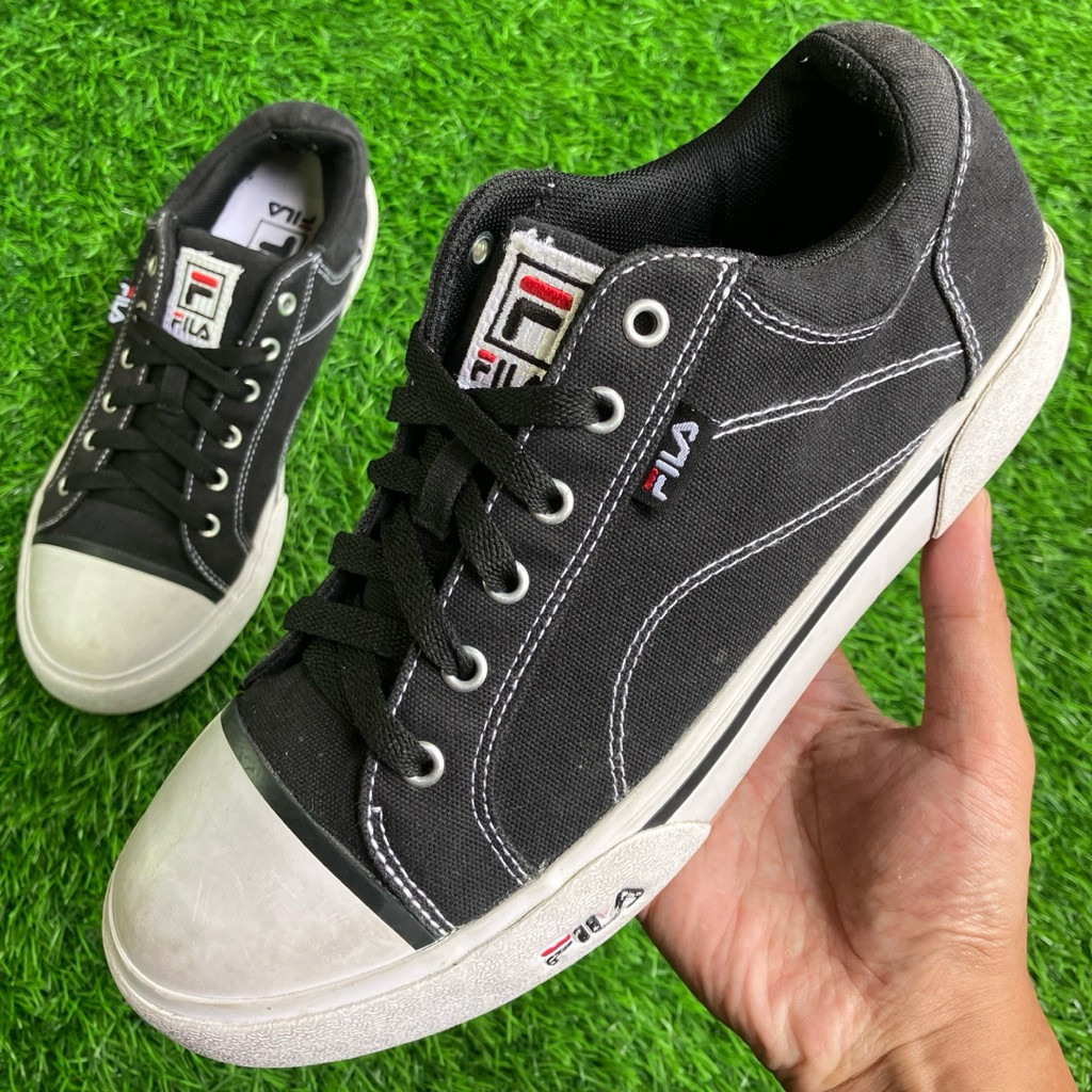 FILA Black Canvas vulc Low sneakers shoes ukuran 41