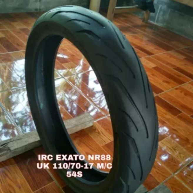 BAN IRC EXATO UK 110/70-17 TUBLES