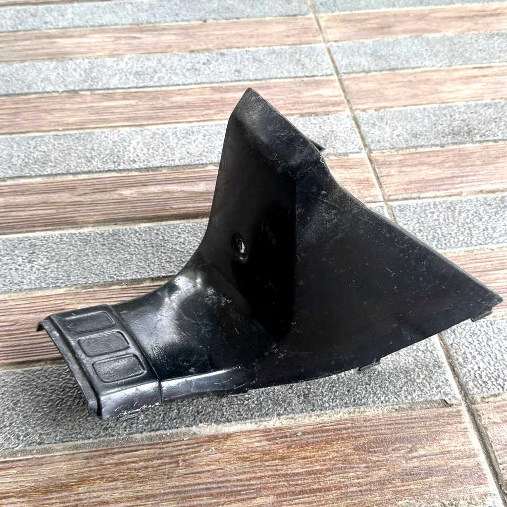 Cover Dek Tengah Crystal Tune Jok HITAM SUZUKI ORI BEKAS COPOTAN