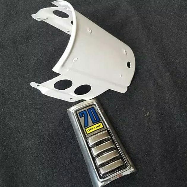 [GM] Panel dada c70 plus emblem MOTOR CUSTOM