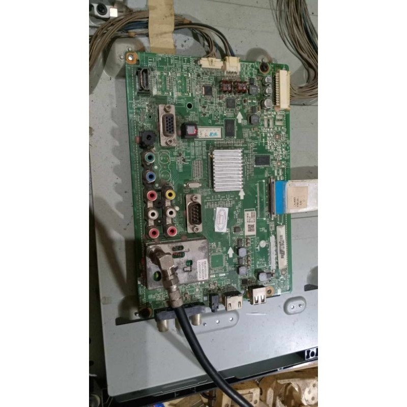 MB - MAINBOARD - MOTHERBOARD - MOBO - MICOM - MODUL - MESIN TV LCD LG 32LD460 - 32LD450