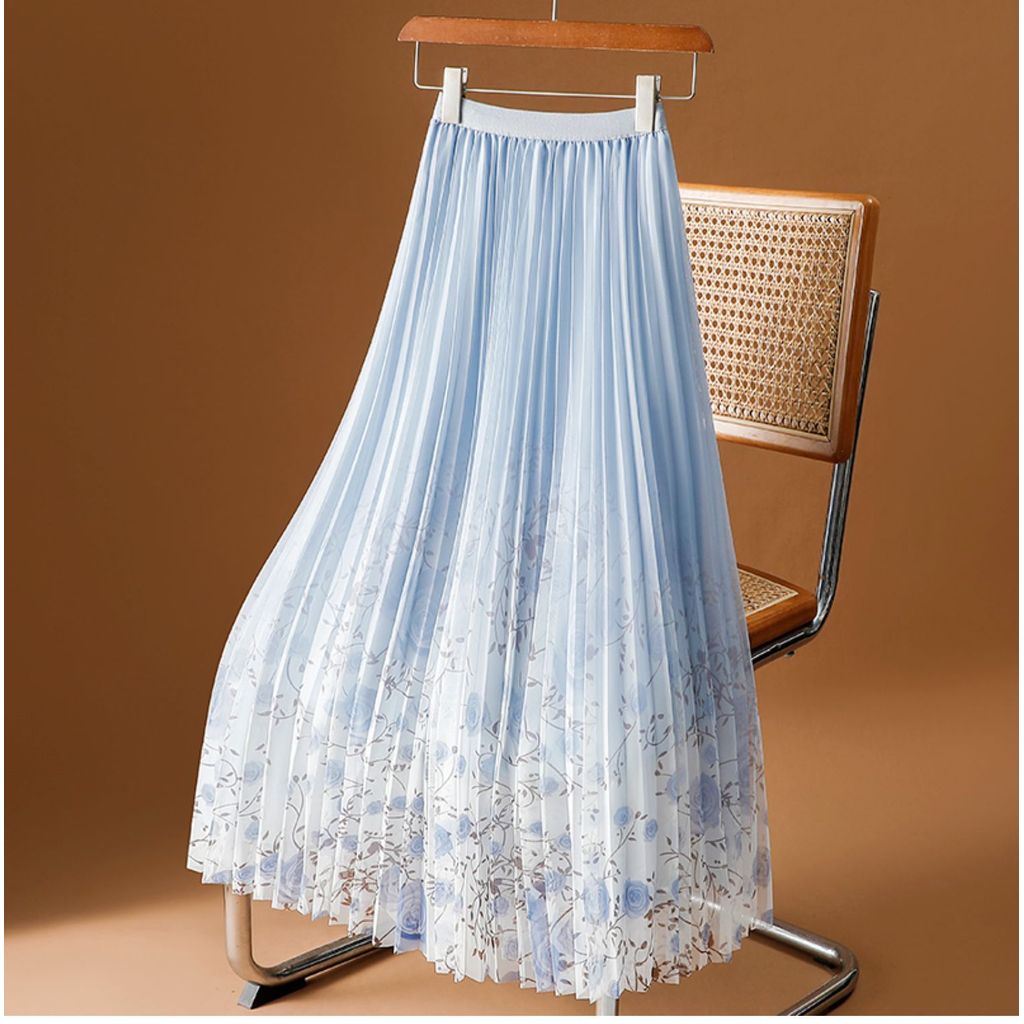 Rok jaring bermotif, rok kain kasa bermotif bunga baru, model panjang sedang. A Rok Garis