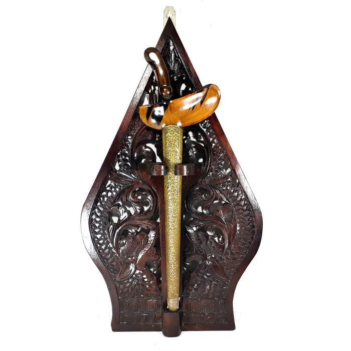 Blawong Keris Kayu Jati Gunungan Wayang Tempat Keris Tempel Dinding