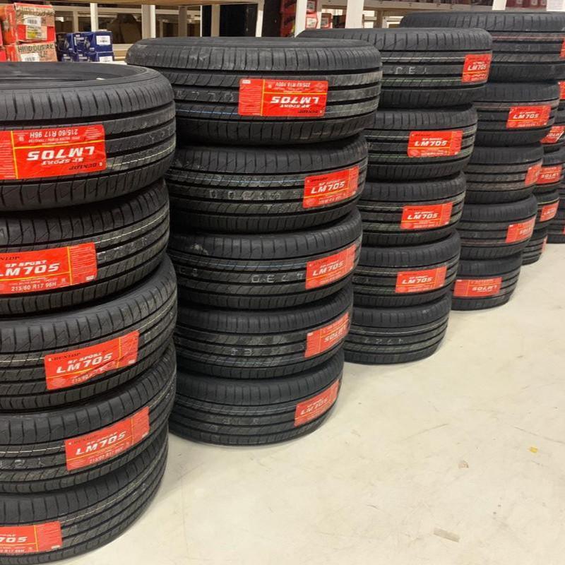 Ban mobil Dunlop 225/55 r17LM 705 / LM705 -69233