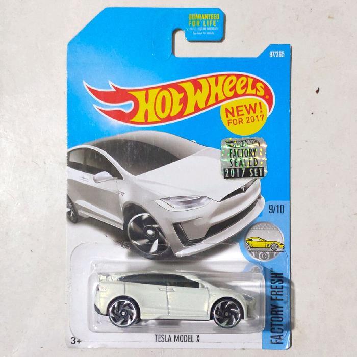 Mainan Hot Wheels Tesla Model X putih Factory Sealed 2017 Factory Fresh rare