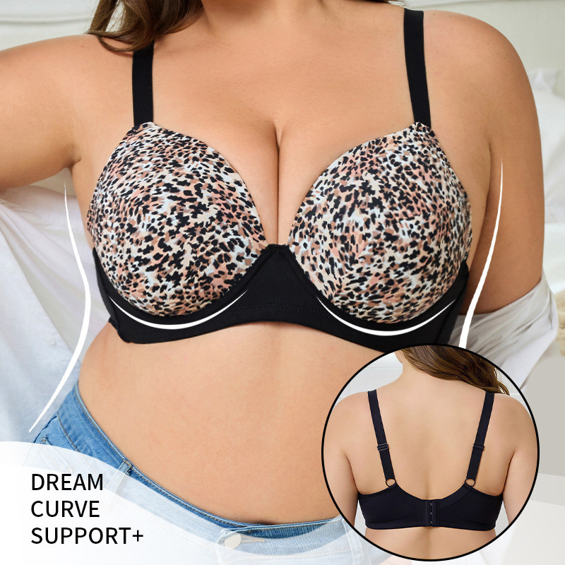 Awan Lembut Lingerie motif leopard ukuran besar untuk wanita bertubuh berisi.