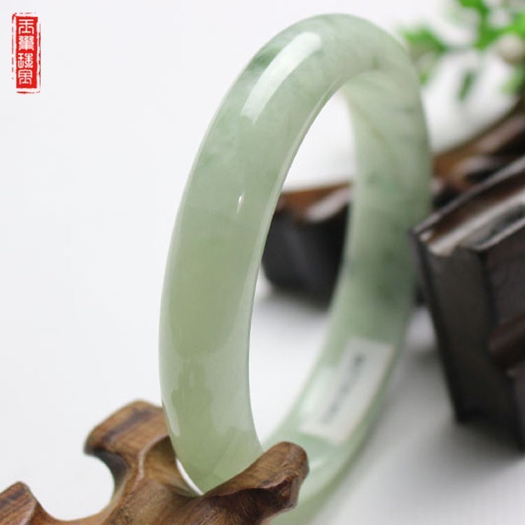 Gelang giok Myanmar warna es tekstur lilin motif bunga gaya wanita gelang giok Myanmar