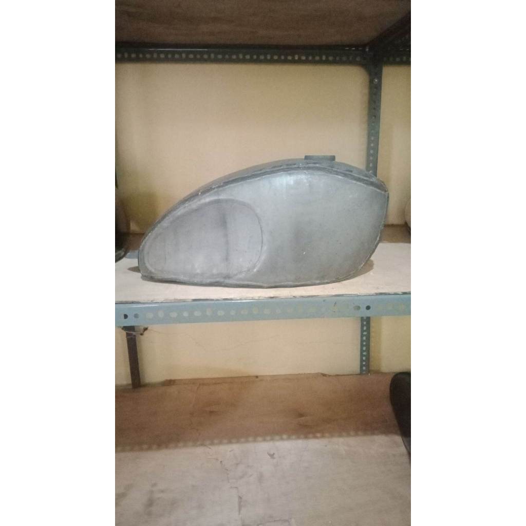 TANGKI JAPSTYLE CUSTOM MOTOR BYSON SCORPIO MEGAPRO THUNDER Tangki motor