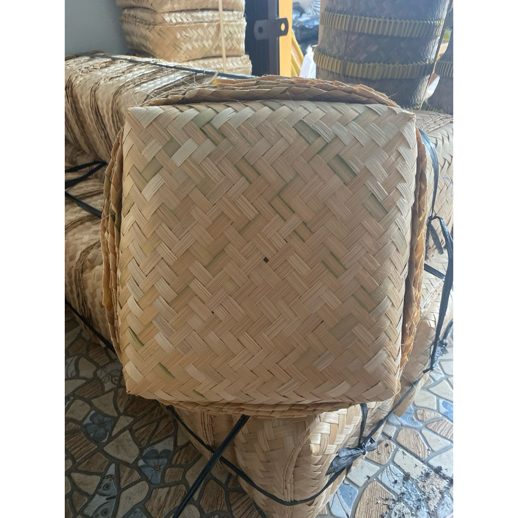 Besek Bambu 25x25 Besek Nasi Dll