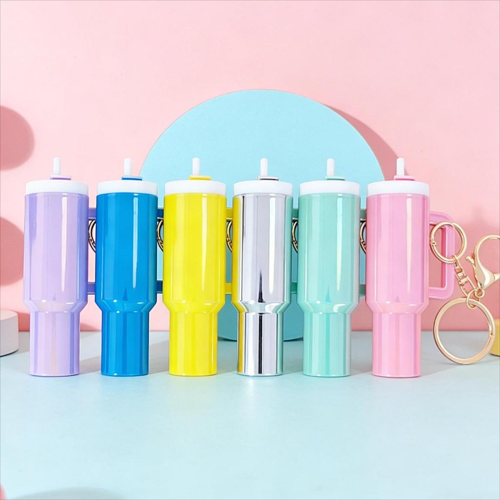 Gantungan Kunci Mini Tumbler Stanley - Tempat Lipstik & Aksesoris Kecil Anti Hilang, Fashion & Porta