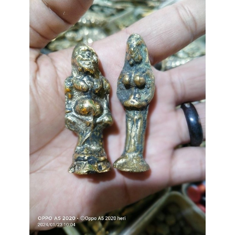 patung sepasang golek kencono