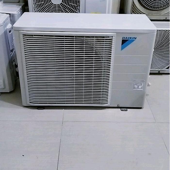 OUTDOR AC DAIKIN FREON FULL R22