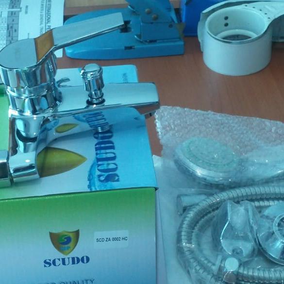 Kran Kamar mandi Wastafel Mixer Scudo