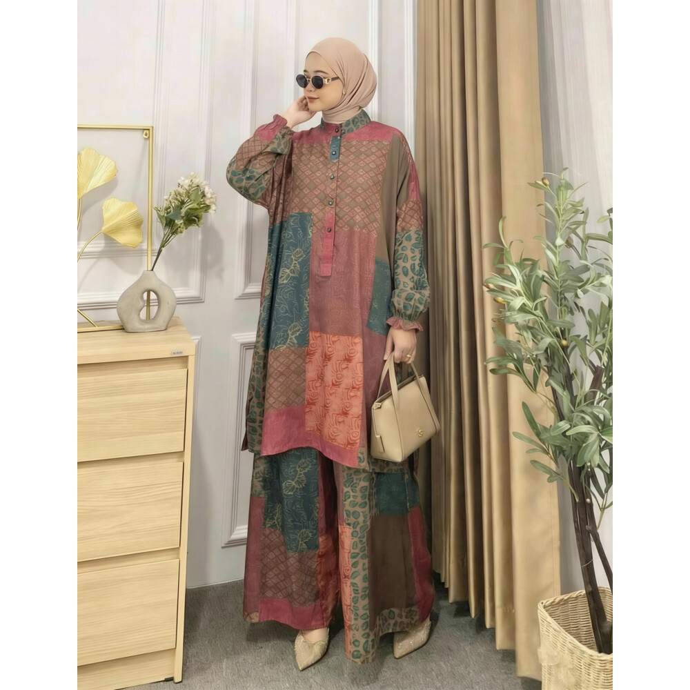ASAYA | Setelan Tunik Celana Wanita Muslimah | Motif Patchwork Batik Warna|Lengan Balon Kerut|Leher 