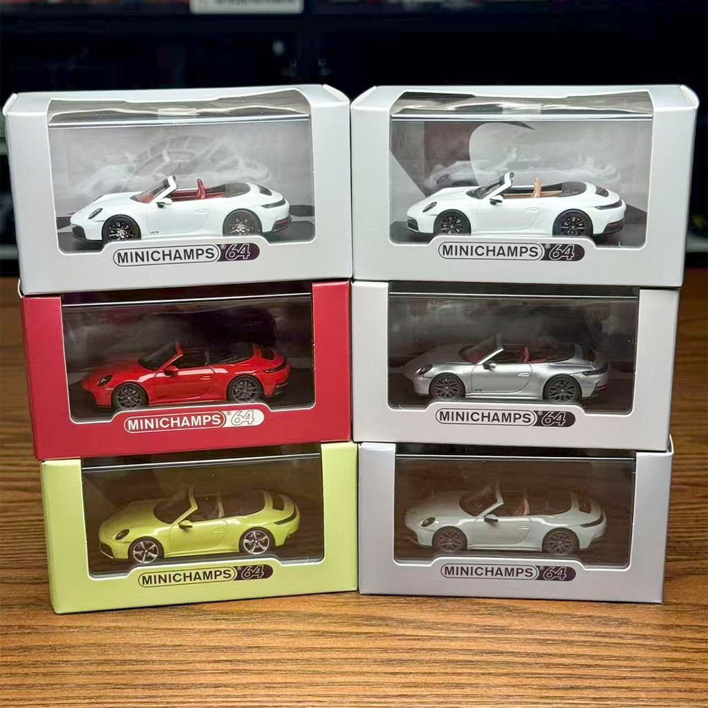 Minichamps 1:64  992.2 CARRERA GTS diecast model car