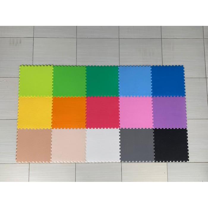 Best Seller  Matras Puzzle Polos 30x30x1 isi 10 pcs/alas lantai / playmat / karpet - Hitam