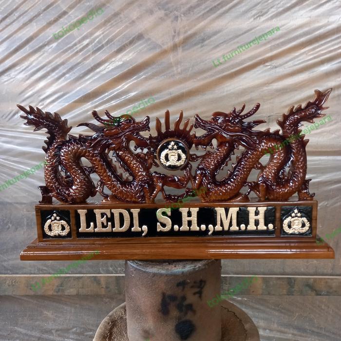 papan nama kayu , papan nama meja kantor , papan nama kayu jati ukir