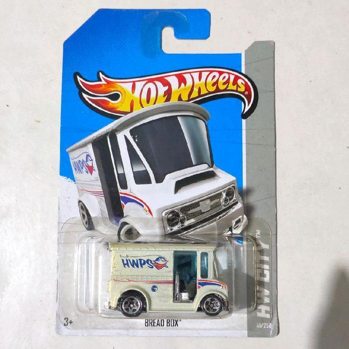Mainan Hot wheels Bread Box putih 2013 Treasure Hunts Reguler