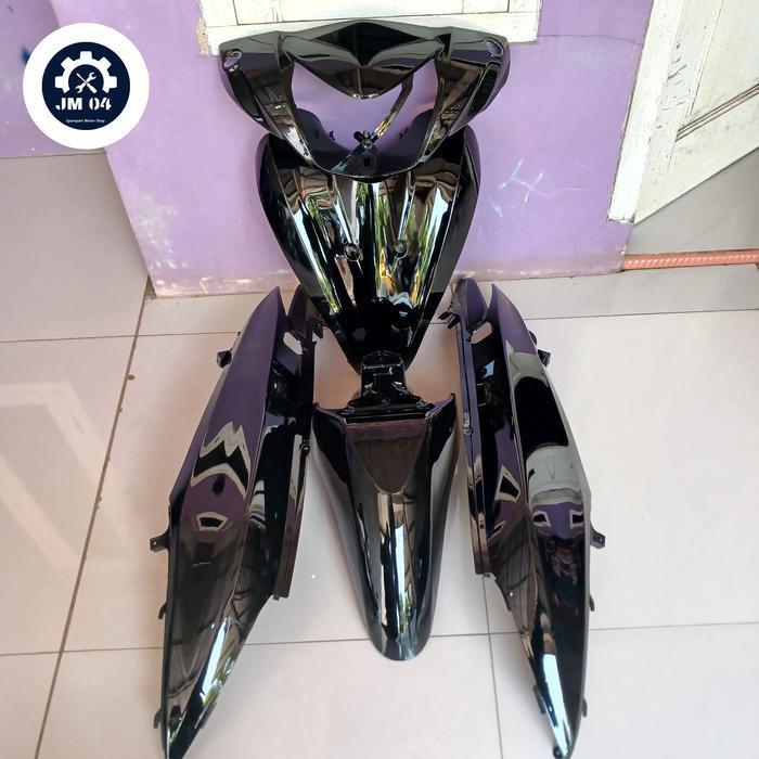 Cover body halus motor honda spacy warna hitam
