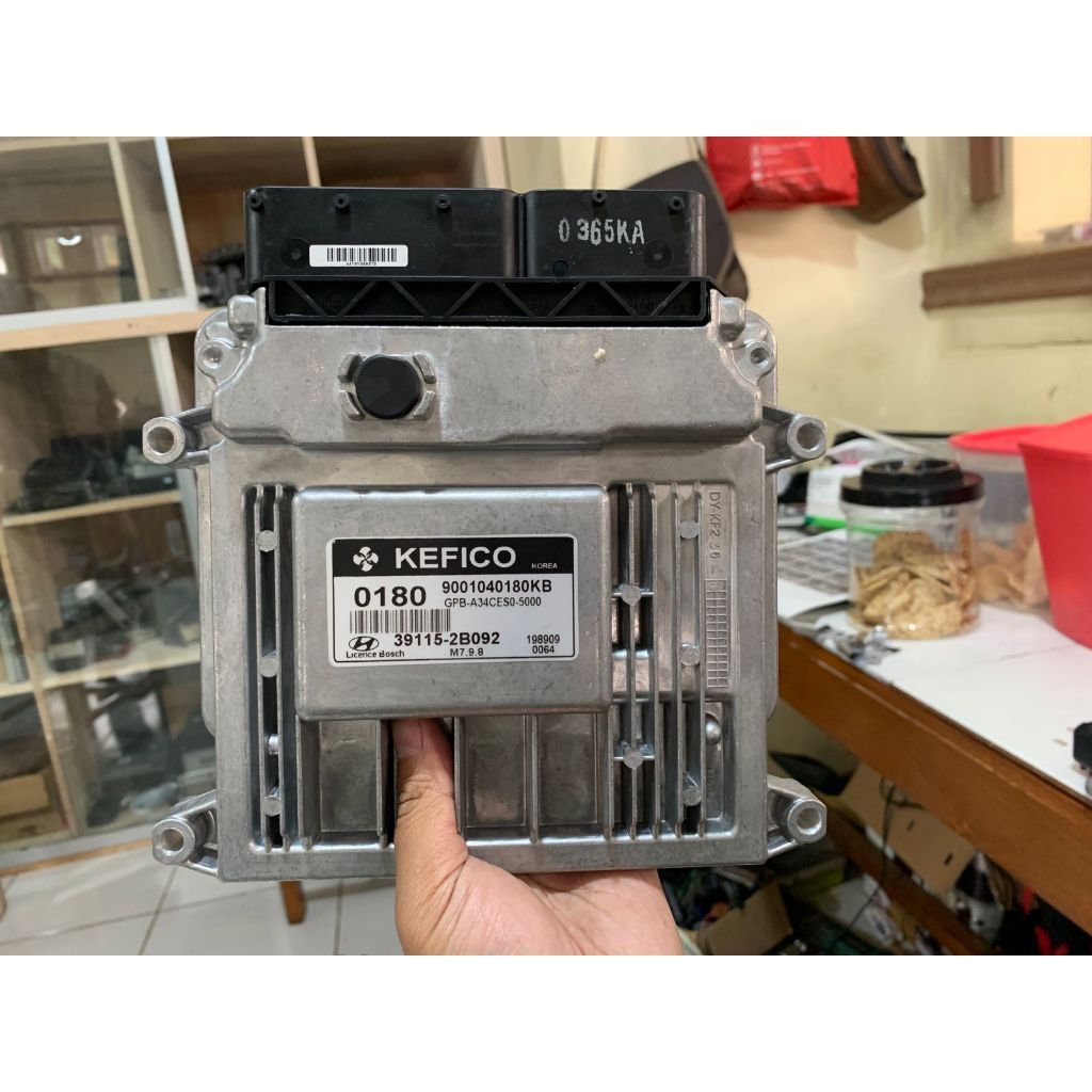 ECU HYUNDAI I20 MANUAL KODE "39115-2B092" (0180)