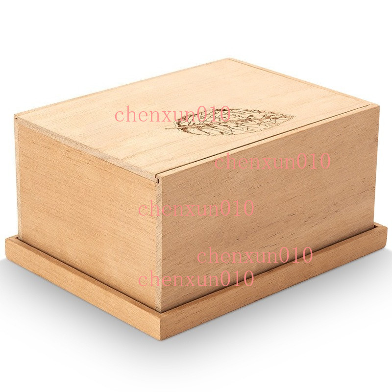 Natural cedar wood humidor  Natural cedar wood humidor