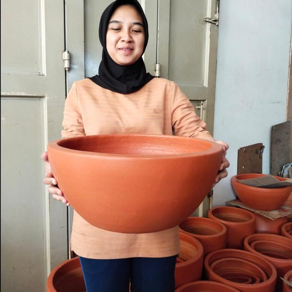 pot teratai, pot gerabah teratai, pot tanah liat tanpa bolong