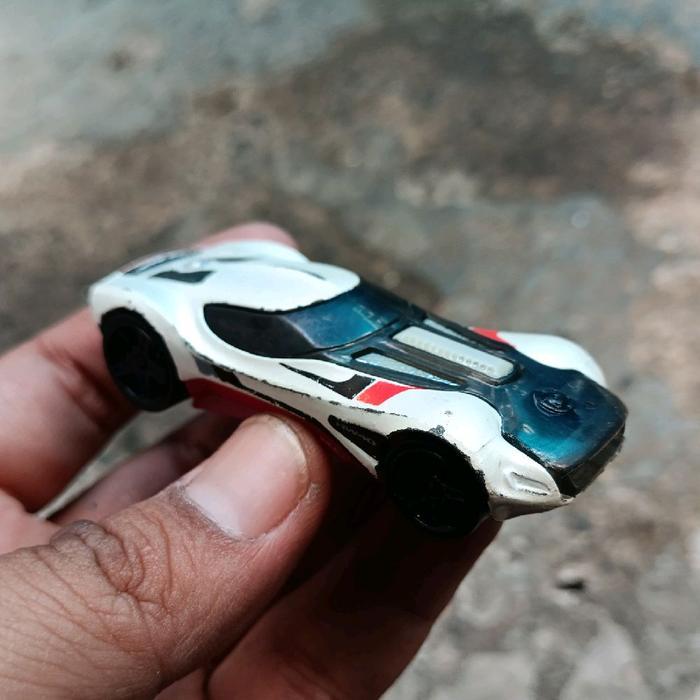 diecast bahan custom hotwheels hw40 putih hotwheels loose diecast loose