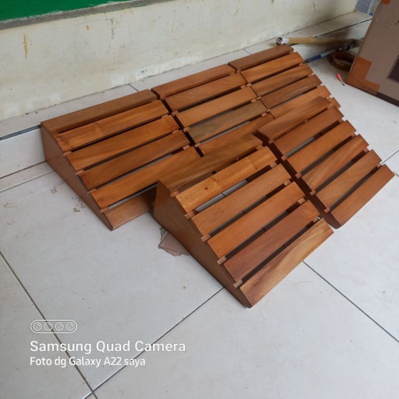 READY Stok Tanjakan motor Jembatan Kursi Roda Tinggi 15cm Jembatan Kursi Roda