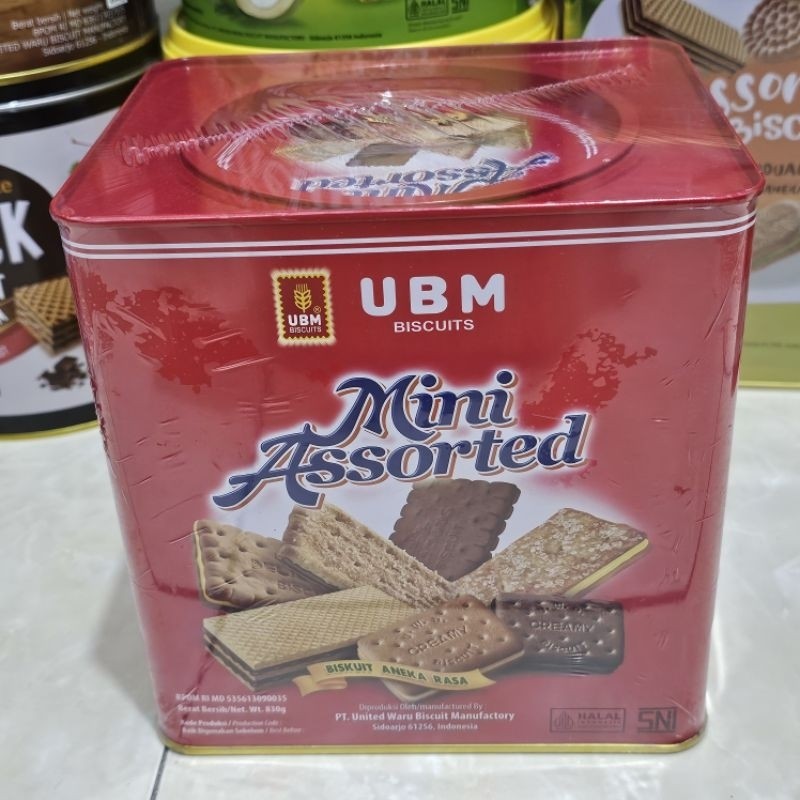 TERMURAH!!Ubm Mini Assorted Biskuit Kaleng Segi 830g