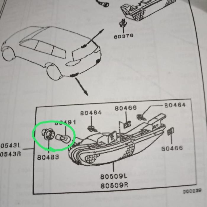 Fiting Soket Bohlam Lampu Atret Mitsubishi Pajero Sport (ASLI)