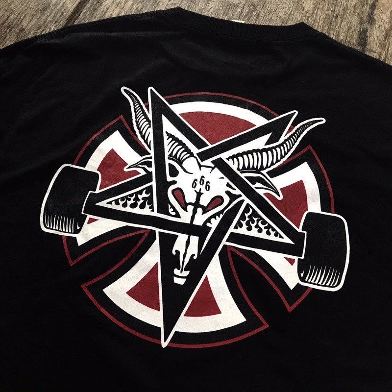 (COD) INDEPENDENT X THRASHER PENTAGRAM BLACK LONG SLEEVE