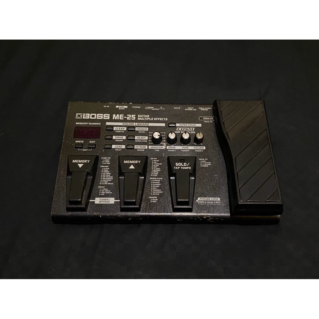 Efek Gitar Boss ME 25 bonus Adaptor
