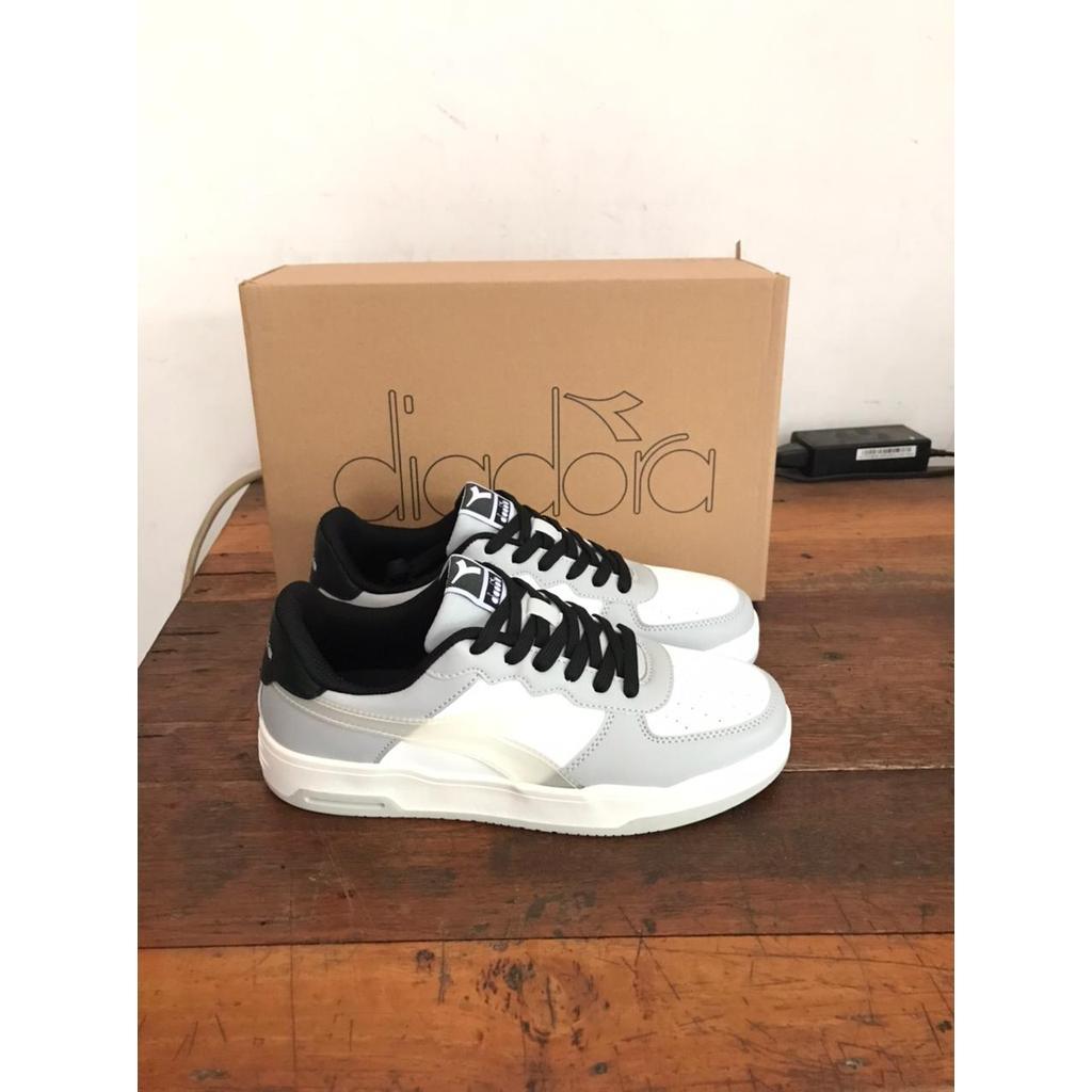ORIGINAL SALE 70% SEPATU DIADORA CASUAL HACKET/MCKENZIE WHITE GREY MEN
