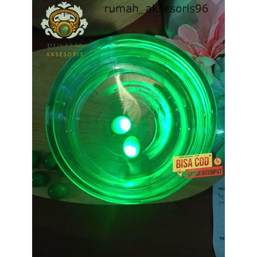 rumah_aksesoris. Batu Sulap Hijau Jambrud Bisa Menyala Didalam Air. Unik & Ajaib bisa untuk Sulap Gi