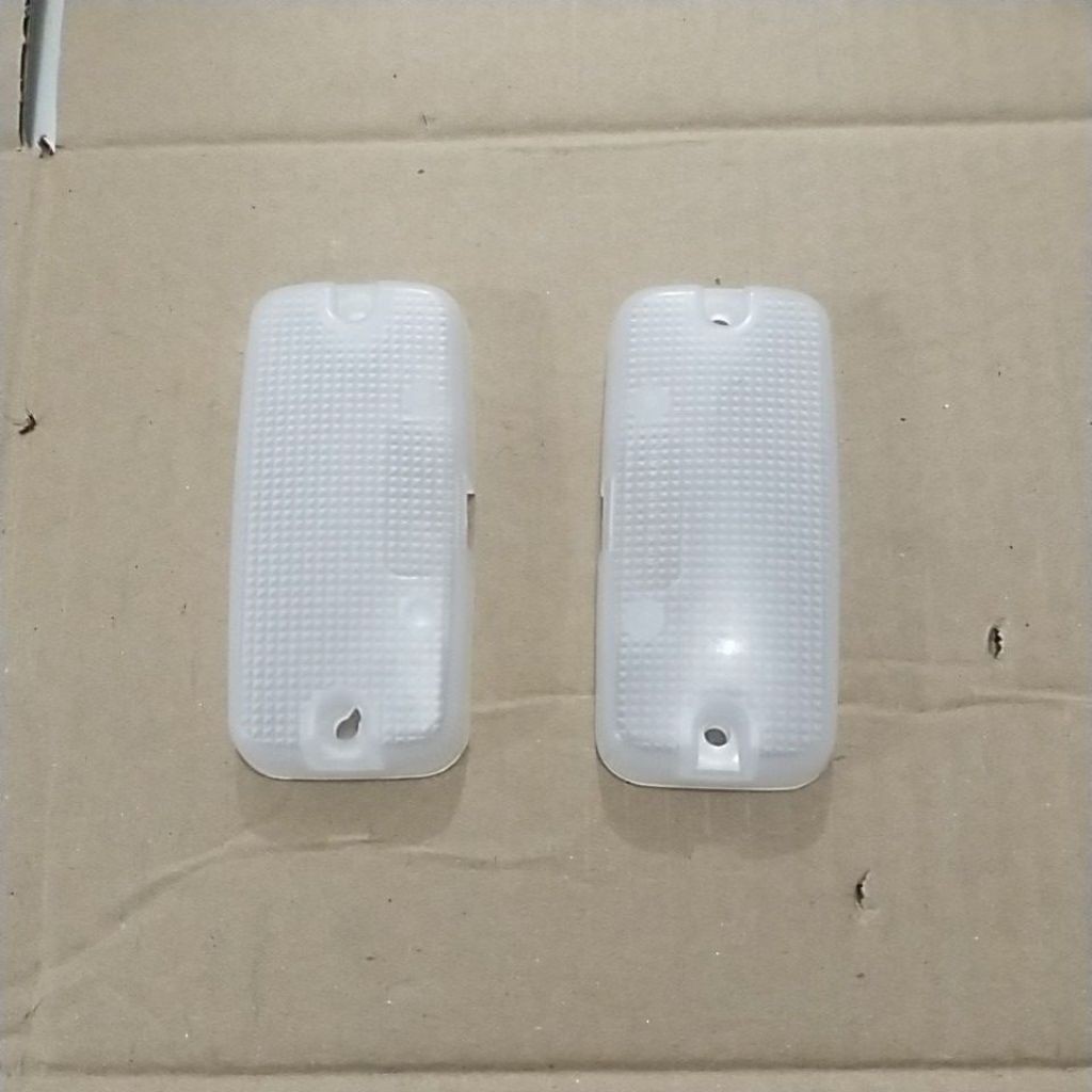 mica kaca tutup lampu plafon belakang mobil Grandmax 100% original