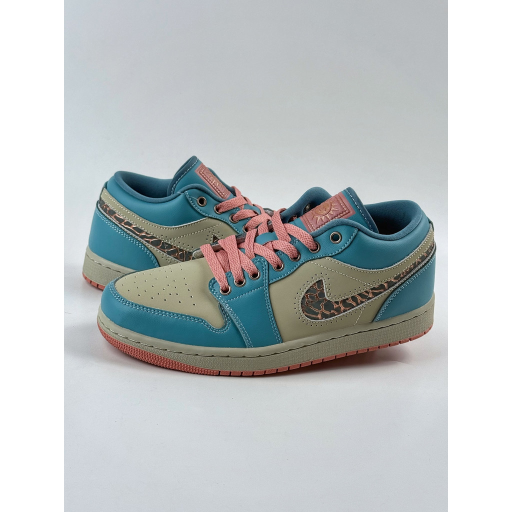 Jordan Air Jordan 1 SE Low Creme Biru Pink - Sepatu Unisex Retro Nyaman Fashion Anti Slip