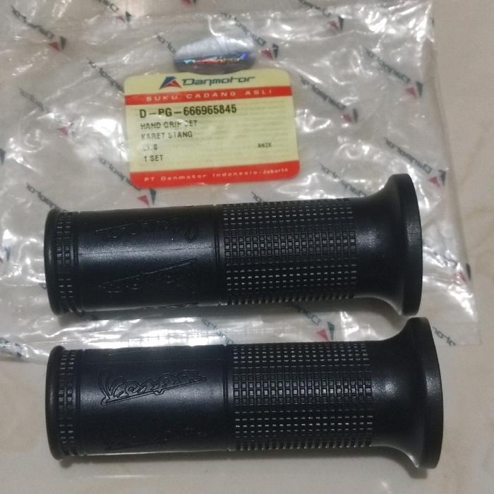 Handgrip Hand grip Vespa LX 150, LX 125, Vespa s125, Vespa s150 merk danmotor asli perset 2pc