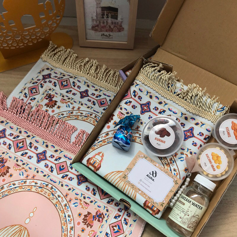 Hampers Haji Umrah MECCA - D (sajadah mini & snack)
