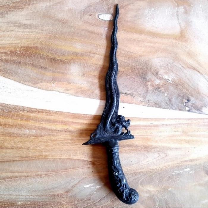 Keris Nogo Sosro Naga Sasra Hitam