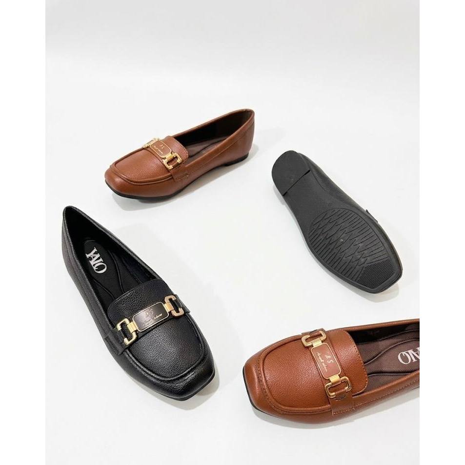 Yalo 8625-26 Sepatu Pantofel Wanita Gesper Emas Besar - Sepatu Kerja Tanpa Tali Teplek Impor Mewah