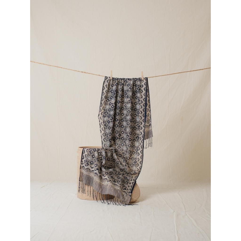 BATIK RATU - Scarf Batik 50 - Kawung - Blue | DNC