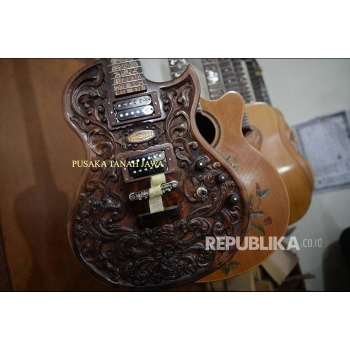 body gitar ukir kayu mahoni super bahan MENTAHAN fnx011 Murah murah nih