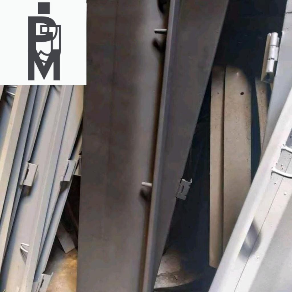 PINTU BAK BELAKANG L300