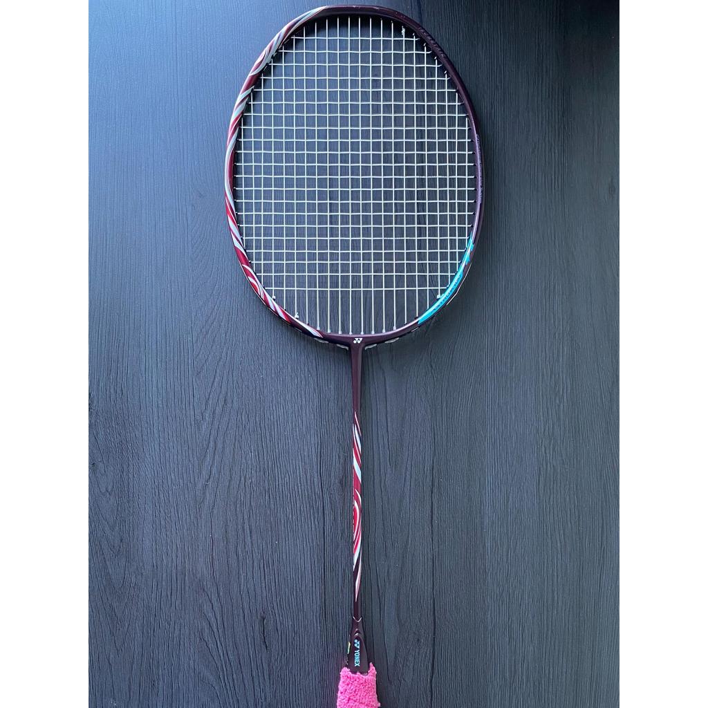 Yonex Astrox 100ZZ 100 zz Kurenai 4UG5 Kode SP 4U G5 Original Second / Bekas Badminton Raket Victor 