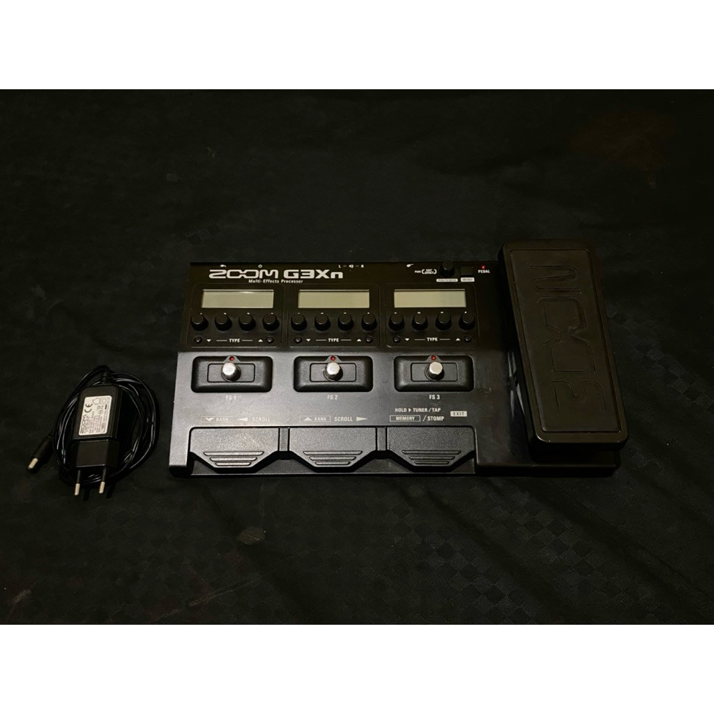 Zoom G3XN Efek Gitar Digital Multiefek
