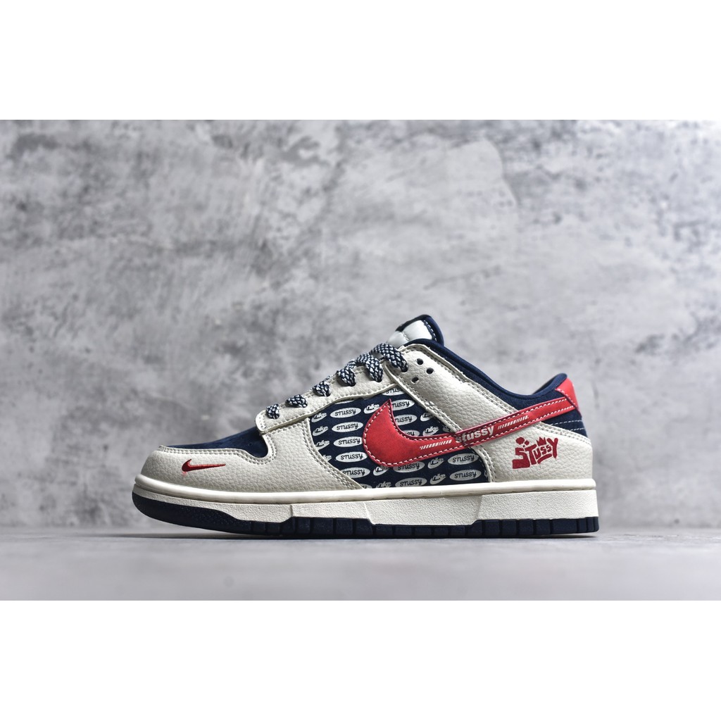 N1K3 SB Dunk Low Kolaborasi StVSS1: Off-White, Hitam, dan Swoosh Merah - Sepatu Sneaker Kasual Low-T